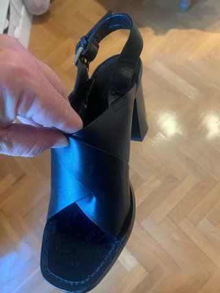 Sandalias negras tacón sin estrenar con etiquetas
