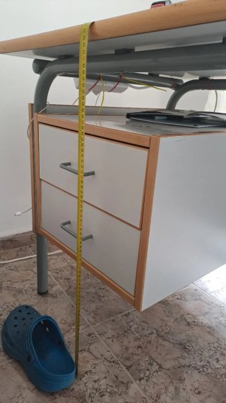 Mesa de oficina 145x75x75cm con cajones