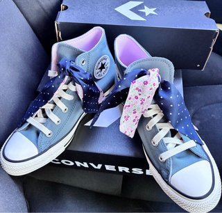 Converse Chuck Taylor Altas T.39 Lazos