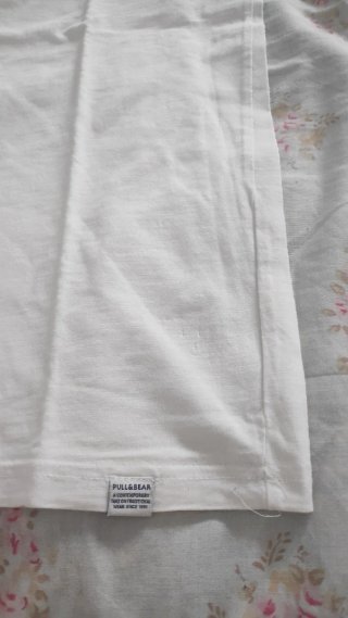 Camiseta béisbol Pull&Bear roja y blanca
