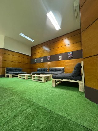 Mesas y sillas de exterior/interior