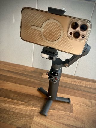 DJI Osmo Mobile 8 Gimbal para móvil