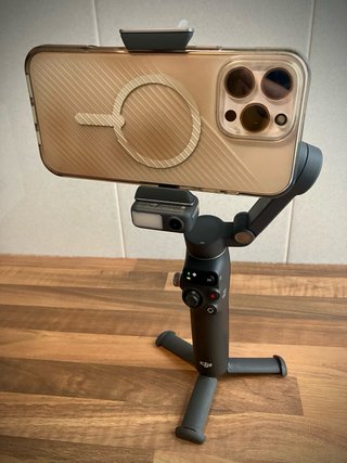 DJI Osmo Mobile 8 Gimbal para móvil