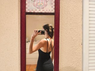 Vestido negro tirantes espalda descubierta