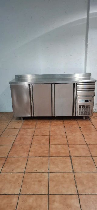 Bajo mostrador Coreco