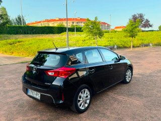 Toyota Auris 2014