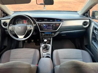 Toyota Auris 2014
