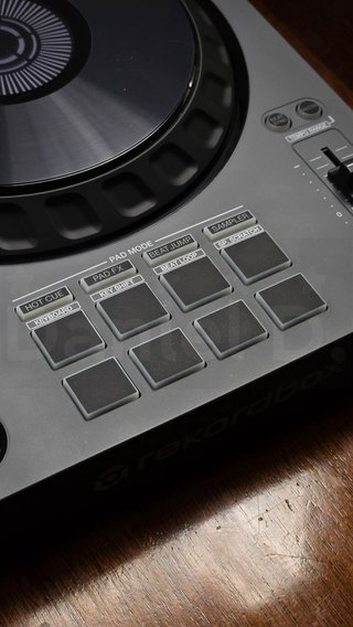 Controladora​ Pioneer DJ DDJ-FLX6 GT
