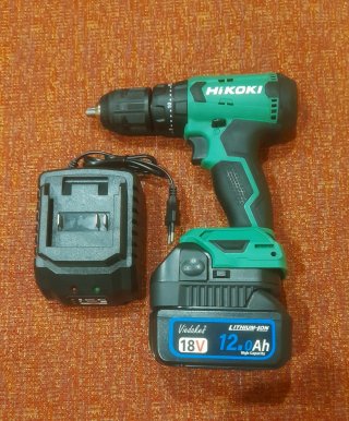 Taladro Atornillador y Percutor 18v. ( HIKOKI )