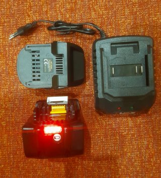 Taladro Atornillador y Percutor 18v. ( HIKOKI )