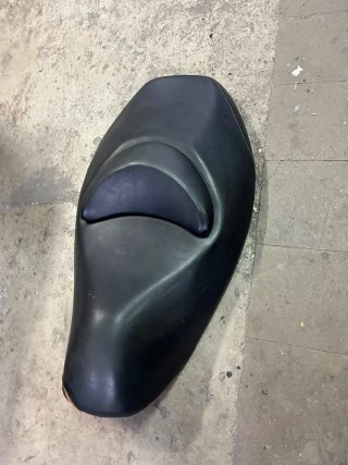 Asiento Suzuki Burgman 125 200