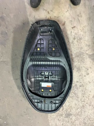 Asiento Suzuki Burgman 125 200