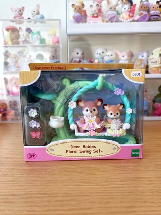 Sylvanian Families Ciervos Bebés Columpio Floral