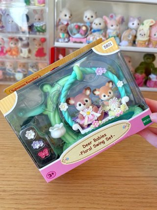 Sylvanian Families Ciervos Bebés Columpio Floral