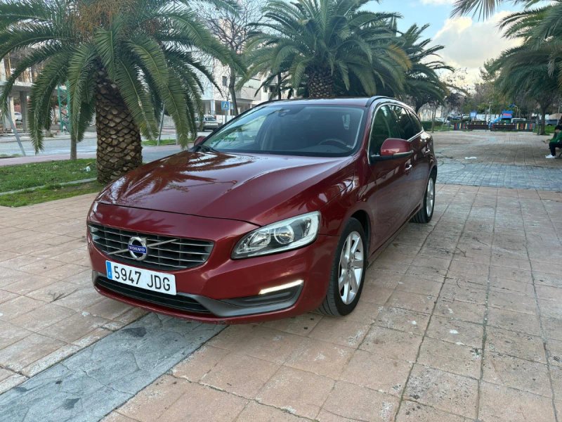 Volvo V60 2016 - foto 1