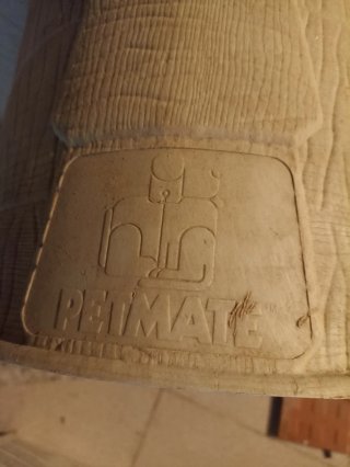CASETA PERRO TIPO IGLÚ PETMATE PERFECTO ESTADO