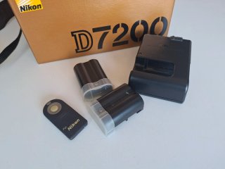 Cámara Nikon D7200 Negra + Accesorios