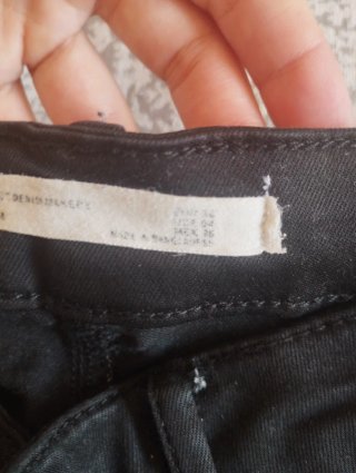 Pantalón vaquero negro