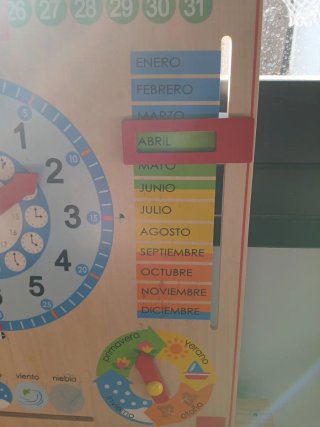 Calendario de madera educativo Goula