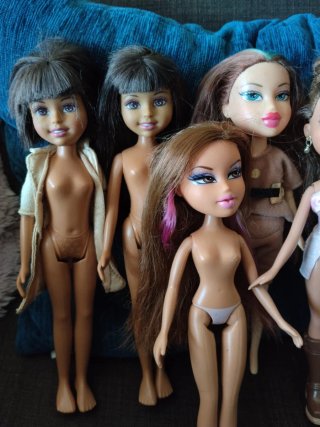 Confezione da 6 bambole Bratz e Monster High