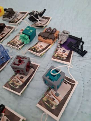Colección Minecraft Kinder Joy Figuras