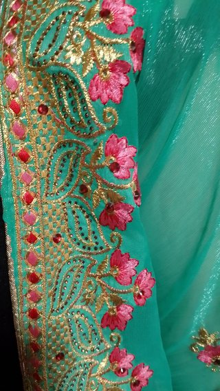 Kaftán Seda Kalami Rumi Verde y Rosa
