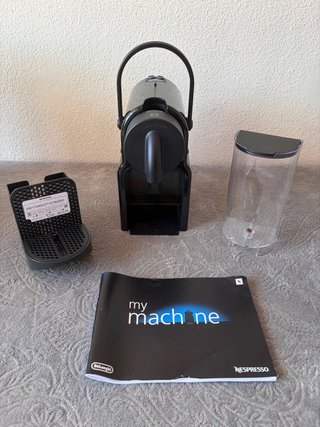 Cafetera Nespresso DeLonghi Inissia Negra