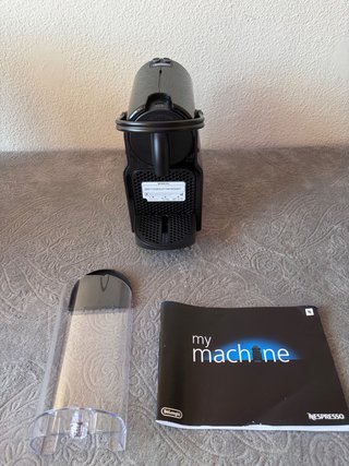 Cafetera Nespresso DeLonghi Inissia Negra