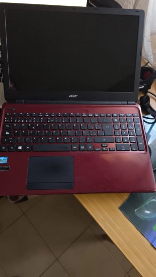 Portátil Acer Aspire E1 CM-5 Z5WE1