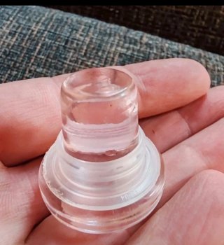 Bottiglia di vetro trasparente