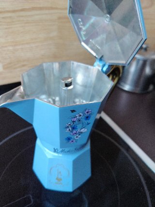 Cafetera Moka Express bridgerton
