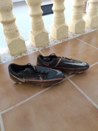 Botas de fútbol Nike Phantom