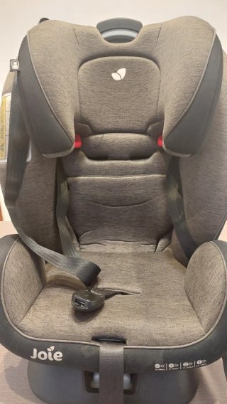Silla de coche Joie gris