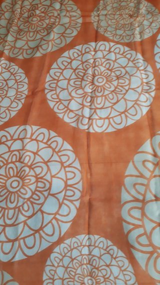 Pareo playero naranja y amarillo