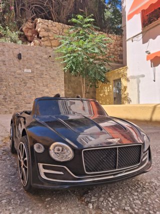 Coche eléctrico Bentley juguete