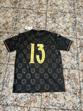 Camiseta Portugal Puma Negra Talla M especial