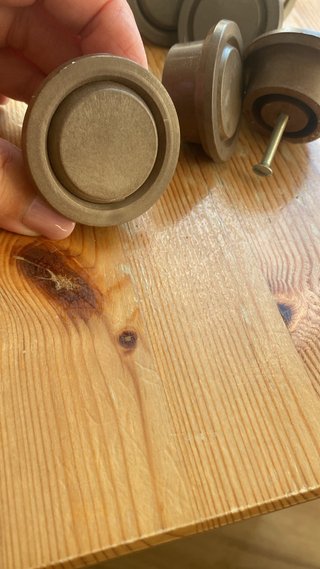 Pomelli vintage per armadio in legno