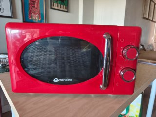 Microondas Vintage Mandine Rojo
