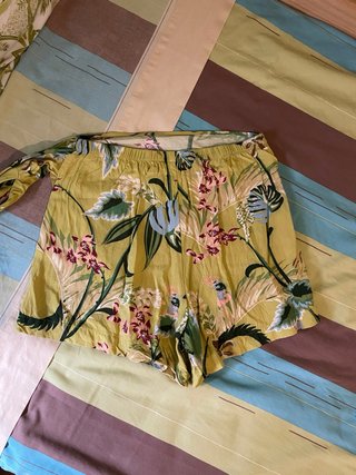 Falda pantalón flores Women Secret verde