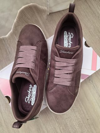 Zapatillas Skechers Marrón Elegantes