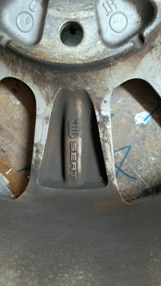 Llantas Seat León 16