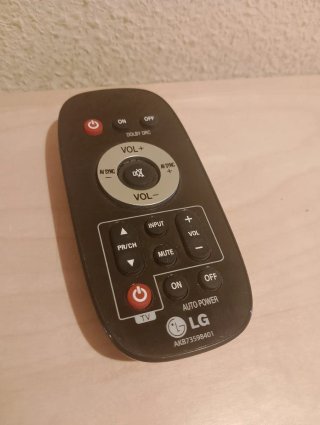 Barra de Sonido LG Negra  Modelo NB2020A