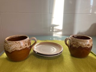 Juego 2 tazas de gres