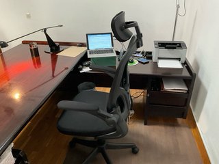 Mesa de escritorio de madera