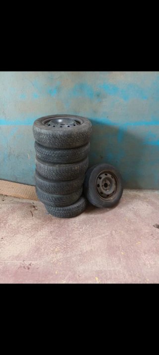 Llantas con neumáticos para seat 124 y 1430
