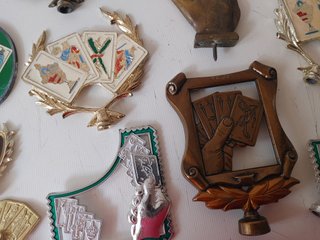 Lote 12 Insignias y medallas Vintage Cartas Juego