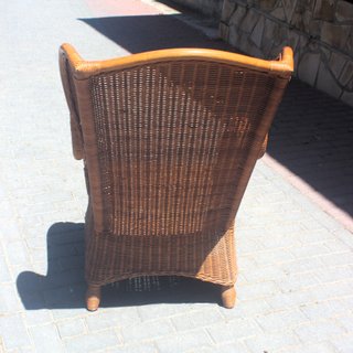 Sillón grande de mimbre
