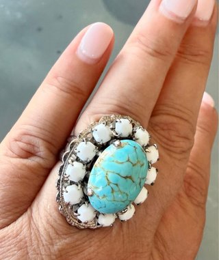 Anello vintage cabochon celeste e strass