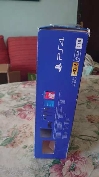 Caja PS4 FIFA 20 Edición Champions League 1tb