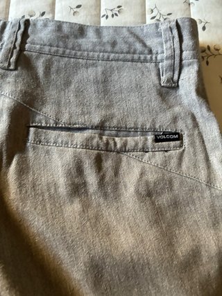 Bermudas Volcom Talla 30 Gris